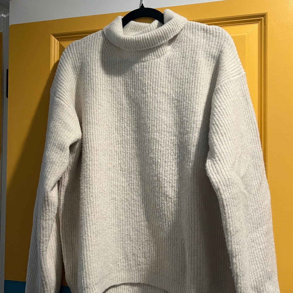 Uniqlo Cream Ribbed Mock Neck Sweater
